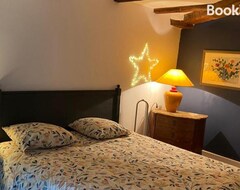 Bed & Breakfast Le pigeonnier de Saint-Loup Bed and Breakfast (Saint-Loup-de-Varennes, Pháp)