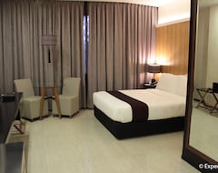 Khách sạn Hotel One Vittoria (Bantay, Philippines)