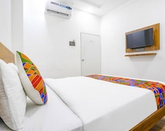 Fabhotel 7 Star (Surat, Indien)