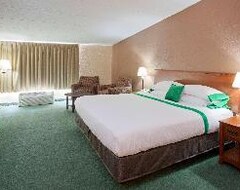 Otel Hospitality Inn & Suites (Rochester, ABD)
