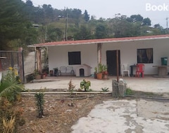 Koko talo/asunto Granja La Gabriela (Heliconia, Kolumbia)