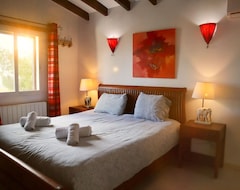 Toàn bộ căn nhà/căn hộ Rustic And Comfortable Holiday House In Altea, On The Costa Blanca, Spain With Private Pool For 6 Persons (La Nucía, Tây Ban Nha)