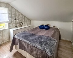 Toàn bộ căn nhà/căn hộ 5 Bedroom Accommodation In Nordre Frogn (Frogn, Na Uy)
