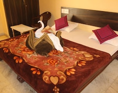 Hotelli OYO 14118 Hotel Kalika Palace (Udaipur, Intia)