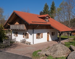 Cijela kuća/apartman Family-Friendly Holiday Home On The Edge Of The Forest In A Very Quiet Location (Mauth, Njemačka)