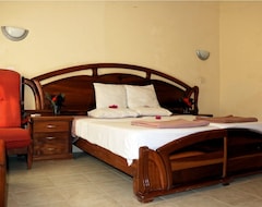 Hotelli Hotel Palm Beach (Serekunda, Gambia)