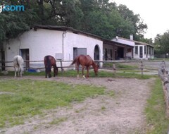 Cijela kuća/apartman Ferme Equestre Des Abrons (Pailloles, Francuska)