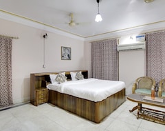 Hotel Super OYO Flagship 45323 Pogl Brahmaputra Guest House (Guwahati, India)