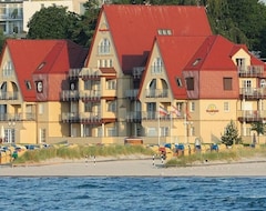 Khách sạn Strandhotel Gromitz (Groemitz, Đức)