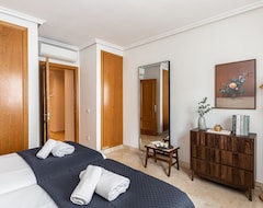 Otel Apartamentos Caballero de Gracia (Madrid, İspanya)