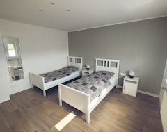 Entire House / Apartment Ferienwohnung/app. Für 3 Gäste Mit 45m² In Merseburg (Merseburg, Germany)