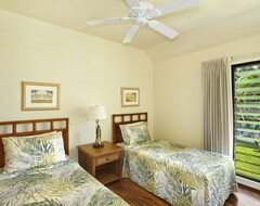 Khách sạn Fantastic Oceanfront - Two Bedroom Condo (Lihue, Hoa Kỳ)