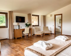 Hotel Aqua Montis Resort & Spa (Rivisondoli, Italy)