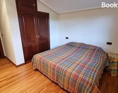 Hele huset/lejligheden Chalet Con Piscina Climatizada. (Sarria, Spanien)