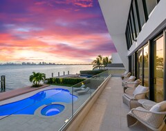 Toàn bộ căn nhà/căn hộ Villa Violette With The Most Beautiful View In Miami (North Bay Village, Hoa Kỳ)