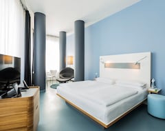 Ku'Damm 101 Hotel (Berlin, Germany)