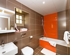 Hotel Kyriad Orange Centre Ville - A7-A9 - 3 Etoiles - Hotel Des Princes - Provence Alpes Cote D'Azur - France (Orange, Francia)