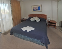 Hotel Oaks Gold Coast Calypso Plaza Suites (Coolangatta, Australia)