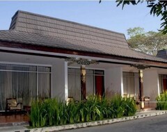 Khách sạn Sriwedari Resort & Business Center Yogyakarta (Yogyakarta, Indonesia)
