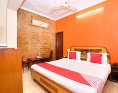 Hotel OYO 10239 Holiday INN Paradise (Chandigarh, Indien)