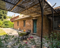 Cijela kuća/apartman Ground Floor Cottage With Garden And Swimming Pool (San Martino di Venezze, Italija)