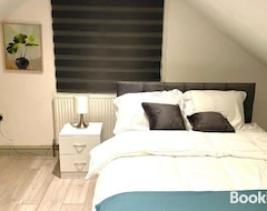 Koko talo/asunto Lovely Modern 3 Bedroom House Doncaster, Family Contractor Friendly, Sleeps 6 (Doncaster, Iso-Britannia)