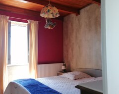 Otel Les Orchidees (Mouillac, Fransa)