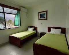 Khách sạn Sierra Negra (Puerto Villamil, Ecuador)
