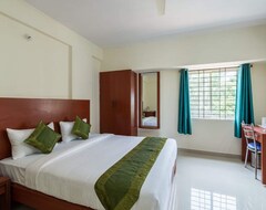 Hotel OYO 9653 Ample Premium Suites (Bengaluru, India)