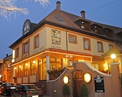 Khách sạn Bacchus Hotel és Étterem (Keszthely, Hungary)