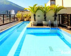 Entire House / Apartment Flat Perfeito - Garagem Gratuita, Piscina, Varanda, Portaria 24h (Rio de Janeiro, Brazil)