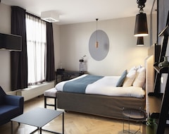 Hotel No. 377 House (Ámsterdam, Holanda)