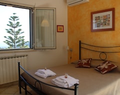 Otel I Cardinali (Santa Marinella, İtalya)