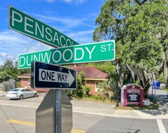 Hele huset/lejligheden 1 Minute Walk To Doak: A Great Gameday Experience (Tallahassee, USA)