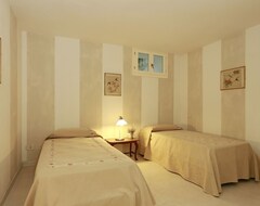 Toàn bộ căn nhà/căn hộ Villa In Saturnia With 3 Bedrooms Sleeps 6 (Manciano, Ý)