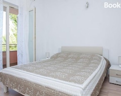 Entire House / Apartment Apartmani Zanetic (Blato, Croatia)
