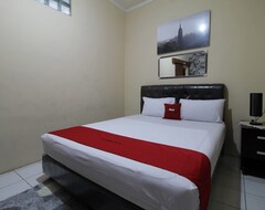 Hotel Reddoorz @ Pondok Kopi (Jakarta, Indonesia)