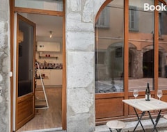 Casa/apartamento entero Lharmonieux Centre Historique - Large Lit & Tout Equipe -quartier Dart Restaurants (Grenoble, Francia)