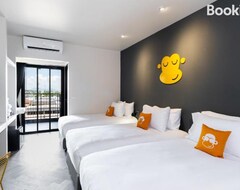 Khách sạn Blu Monkey Hub And Hotel Krabi Town (Krabi, Thái Lan)