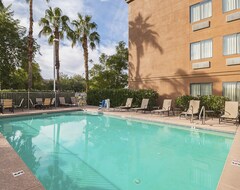 Hotel Red Roof PLUS+ Phoenix West (Phoenix, USA)