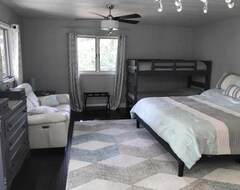 Entire House / Apartment The Nest Getaways&gatherings, Beach/lake,sleeps30+ (Greenville, USA)