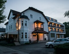 Khách sạn Boutiquehotel Valentino (Bad Schallerbach, Áo)