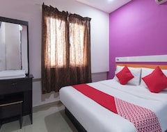 Khách sạn OYO 950 Orange Hotel (Shah Alam, Malaysia)