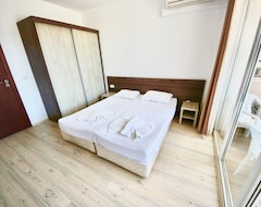 Koko talo/asunto Menada Zornitsa Apartments (Sunny Beach, Bulgaria)