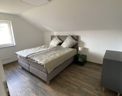 Toàn bộ căn nhà/căn hộ Sunny Home 3-room Apartment (Deggingen, Đức)