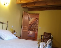 Toàn bộ căn nhà/căn hộ Rental House Creusoise Will Help You Relax And Gather With Family (Saint-Merd-la-Breuille, Pháp)