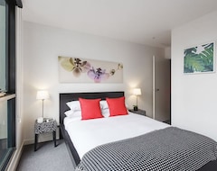 Toàn bộ căn nhà/căn hộ Modern 2 Bed Apartment In Trendy Collingwood (Melbourne, Úc)