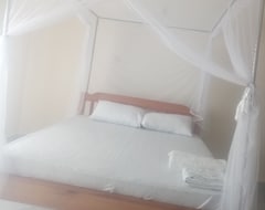 Hotelli Myles Studio Near Serena Hotel, Shanzu Beach (Mombasa, Kenia)