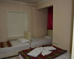 Otel Şeref Palas (Konya, Türkiye)