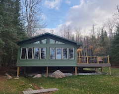 Entire House / Apartment Beautiful Cabin Nestled In The Woods. Privacy And Lakeshore! (Remer, USA)